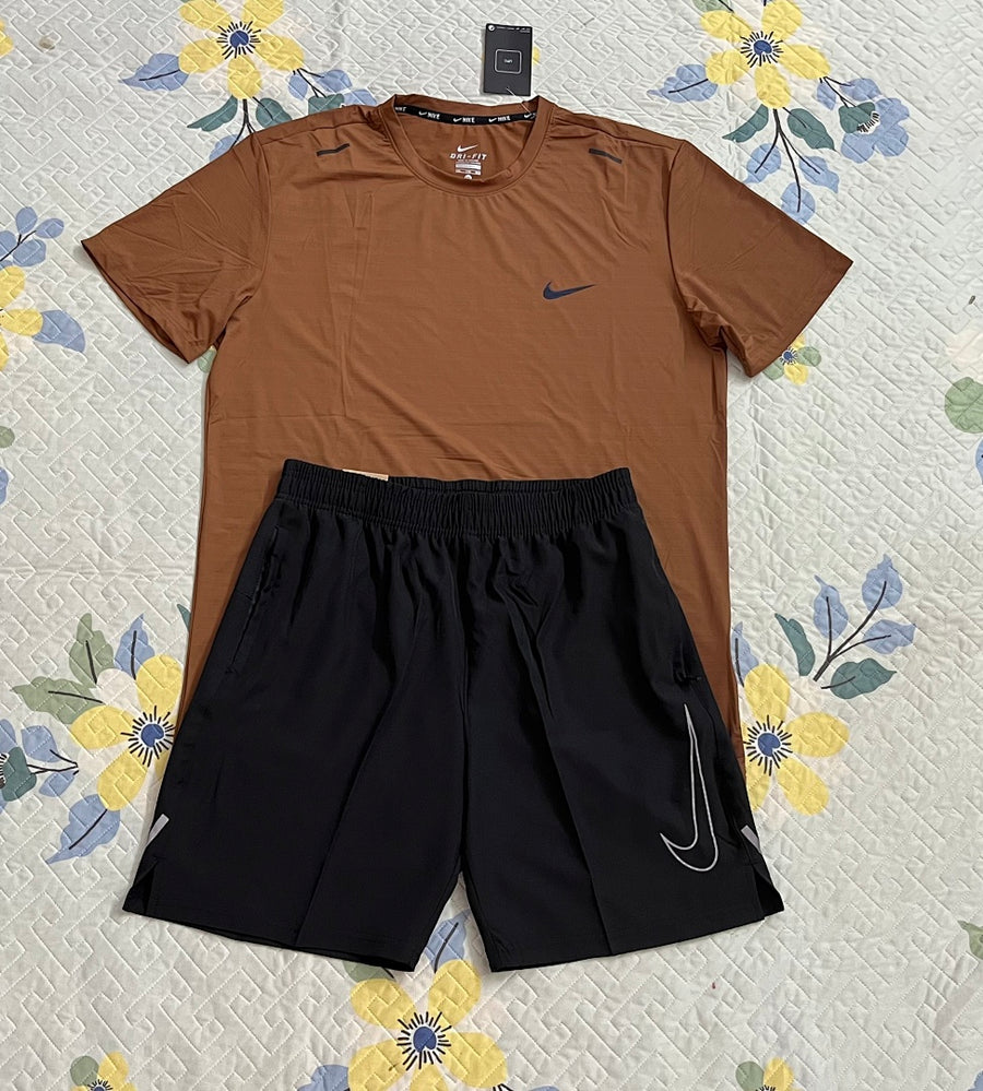 Ensemble Nike – T-Shirt & Short