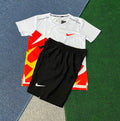Ensemble Nike – T-Shirt & Short