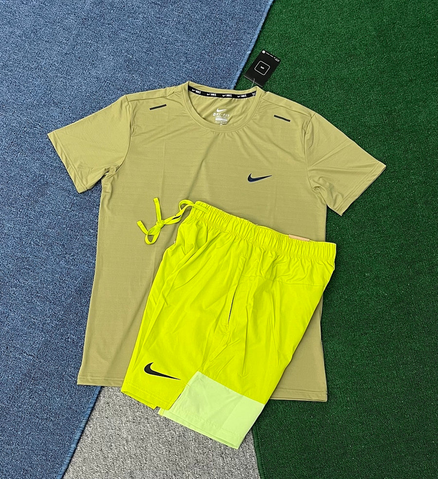 Ensemble Nike – T-Shirt & Short