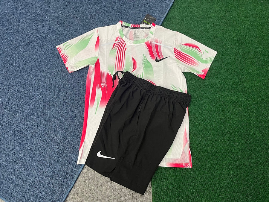 Ensemble Nike – T-Shirt & Short