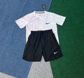 Ensemble Nike – T-Shirt & Short
