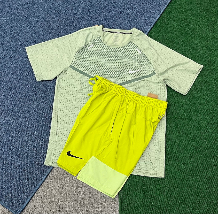 Ensemble Nike – T-Shirt & Short