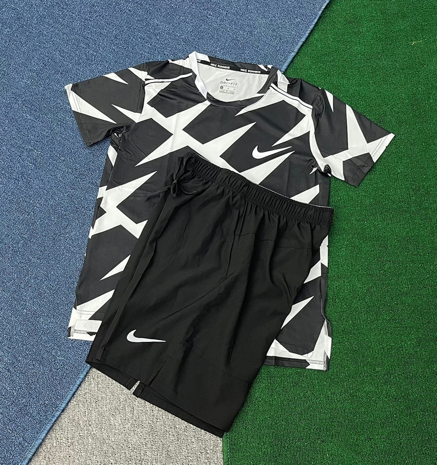 Ensemble Nike – T-Shirt & Short