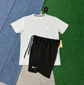 Ensemble Nike – T-Shirt & Short