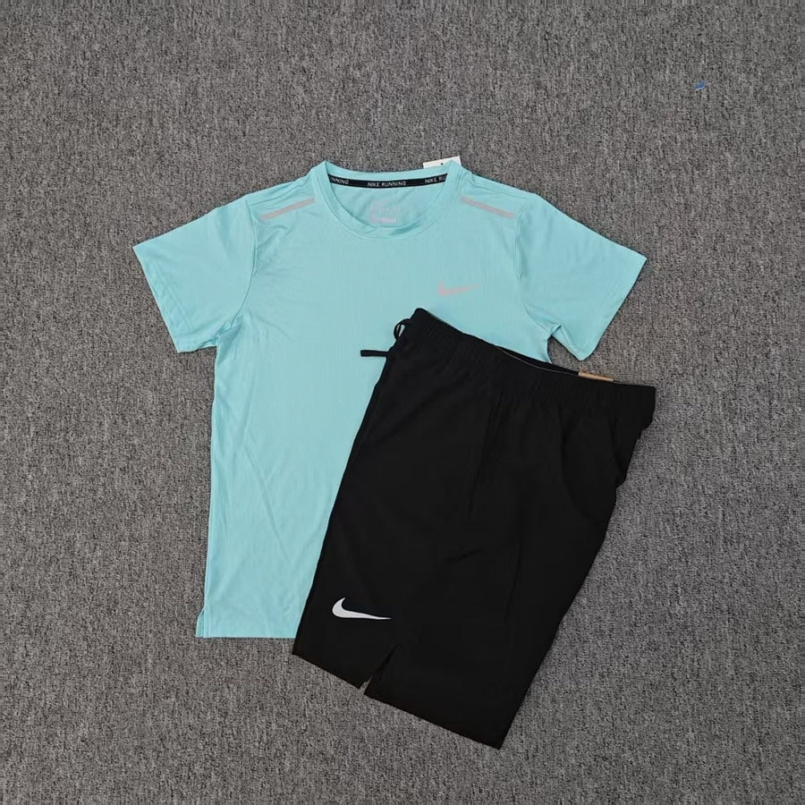 Ensemble Nike – T-Shirt & Short