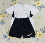 Ensemble Nike – T-Shirt & Short 32
