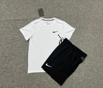 Ensemble Nike – T-Shirt & Short 6