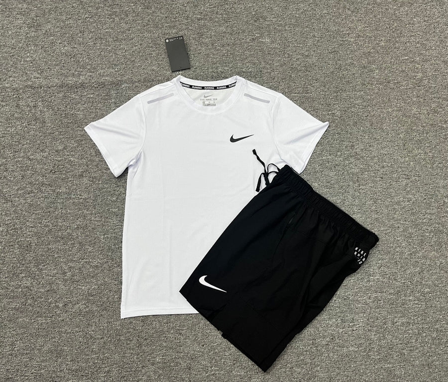 Ensemble Nike – T-Shirt & Short