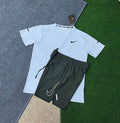 Ensemble Nike – T-Shirt & Short