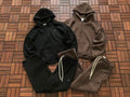 Survêtement Nike Solo Swoosh – Ensemble Hoodie Zippé & Pantalon Fleece