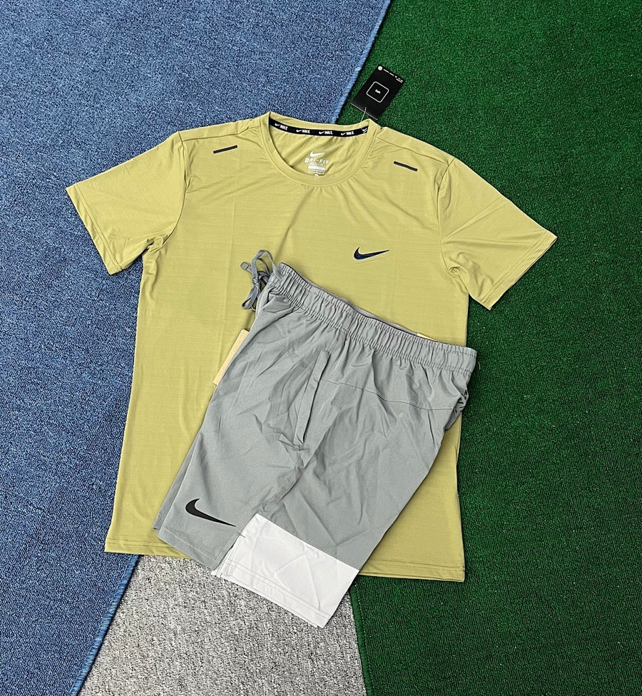 Ensemble Nike – T-Shirt & Short