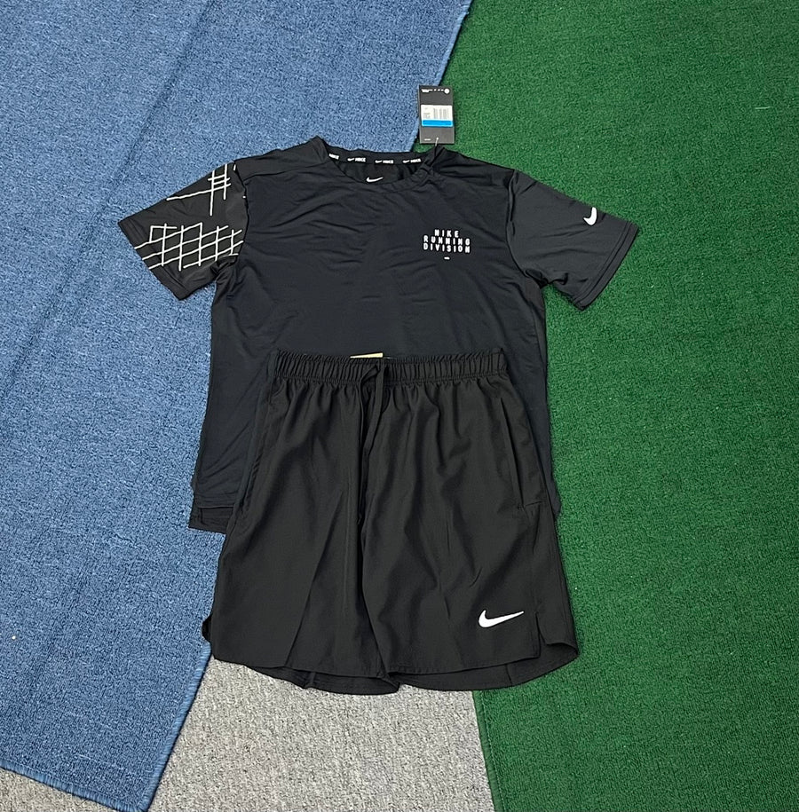 Ensemble Nike – T-Shirt & Short