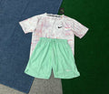 Ensemble Nike – T-Shirt & Short