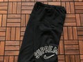 Survêtement Supreme x Nike – Ensemble Crewneck & Pantalon Fleece SS24