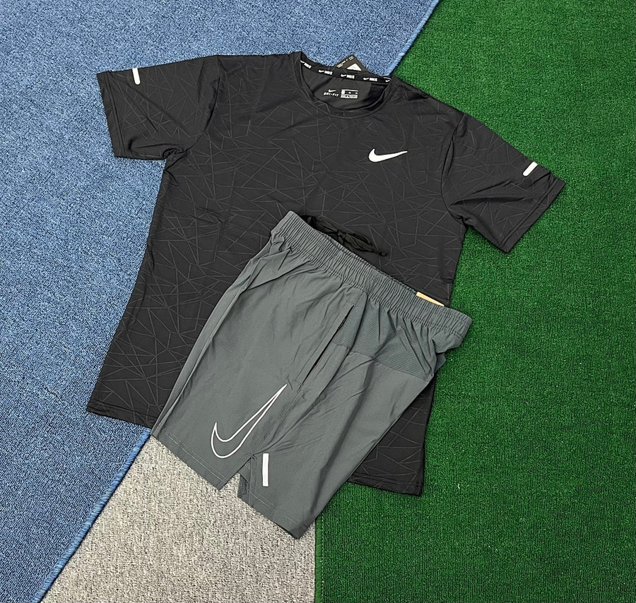 Ensemble Nike – T-Shirt & Short
