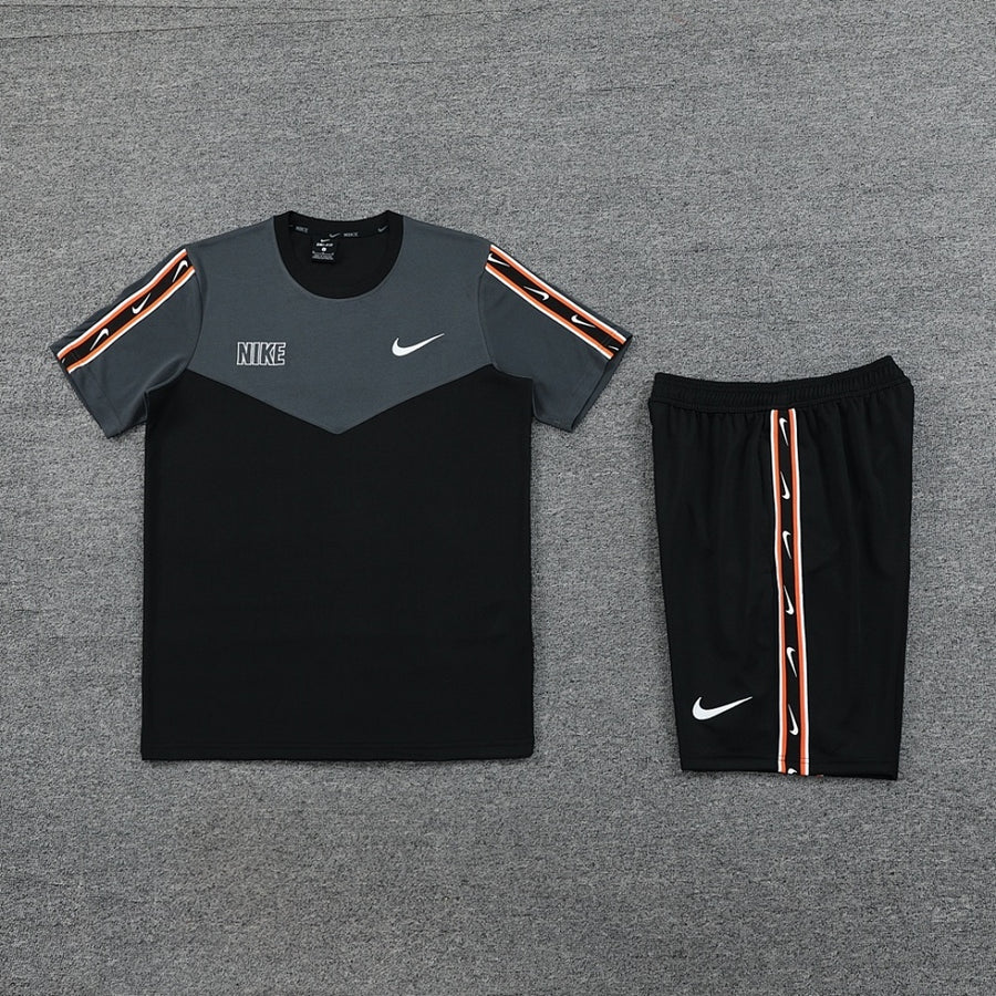 Ensemble Nike – T-Shirt & Short