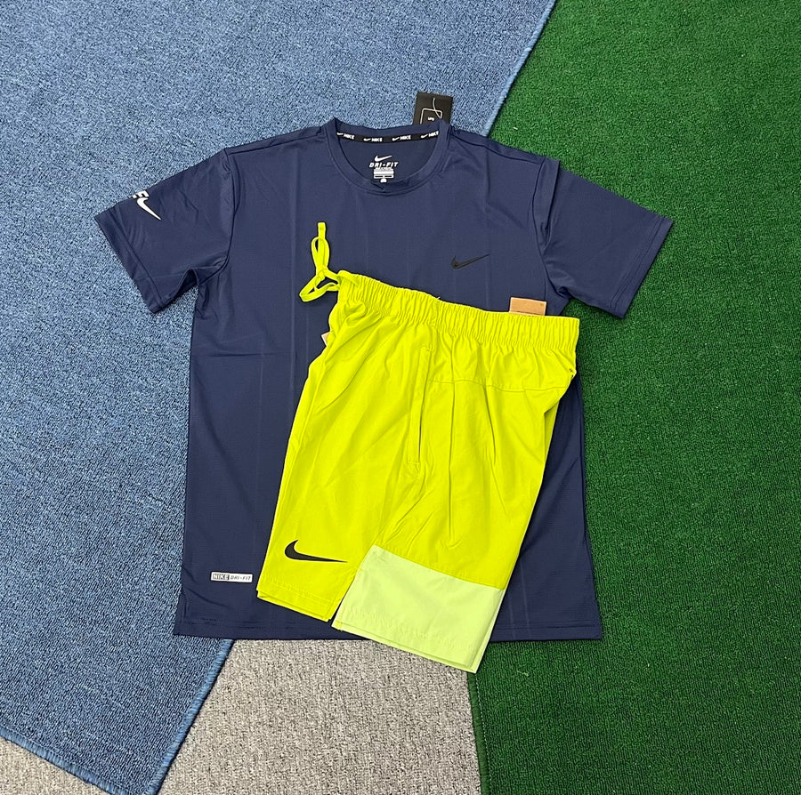 Ensemble Nike – T-Shirt & Short