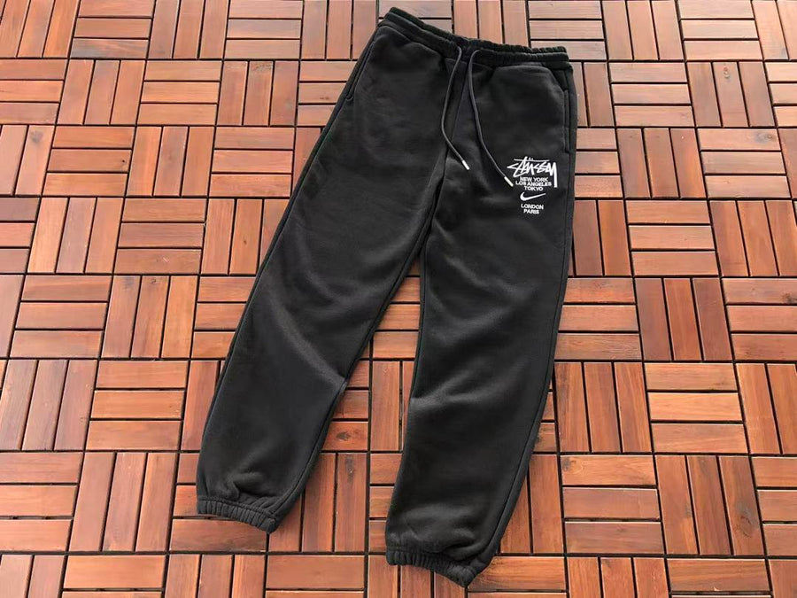 Survêtement Nike x Stüssy – Ensemble Hoodie Zippé & Pantalon Fleece SS24
