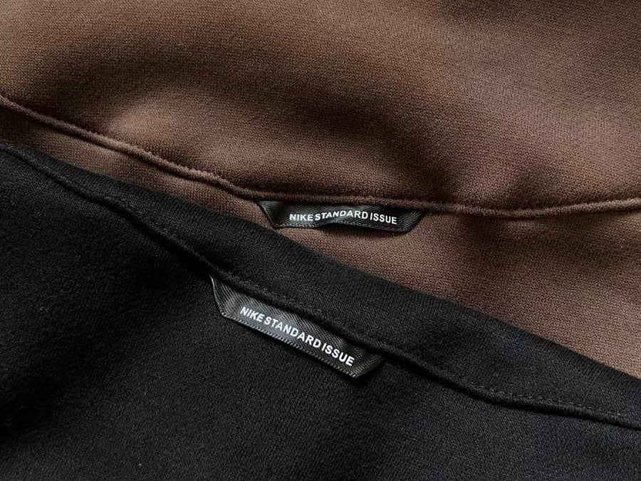 Survêtement Nike Solo Swoosh – Ensemble Hoodie Zippé & Pantalon Fleece