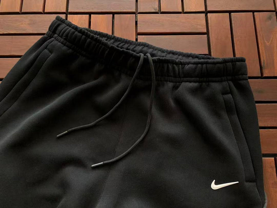 Survêtement Nike x NOCTA Fleece – Ensemble Crewneck & Pantalon