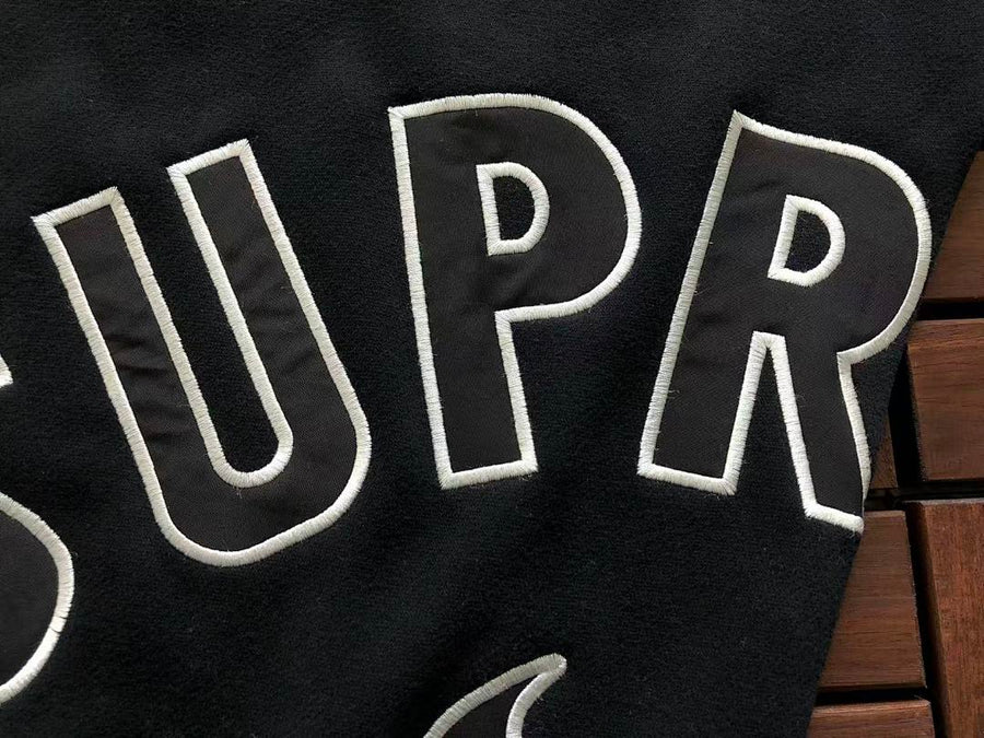 Survêtement Supreme x Nike – Ensemble Crewneck & Pantalon Fleece SS24