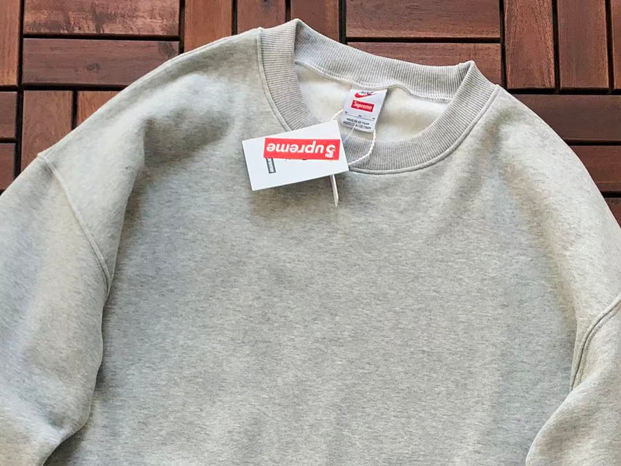 Survêtement Supreme x Nike – Ensemble Crewneck & Pantalon Fleece SS24