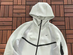 Survêtement Nike Tech Fleece – Ensemble Veste à Capuche & Pantalon 22
