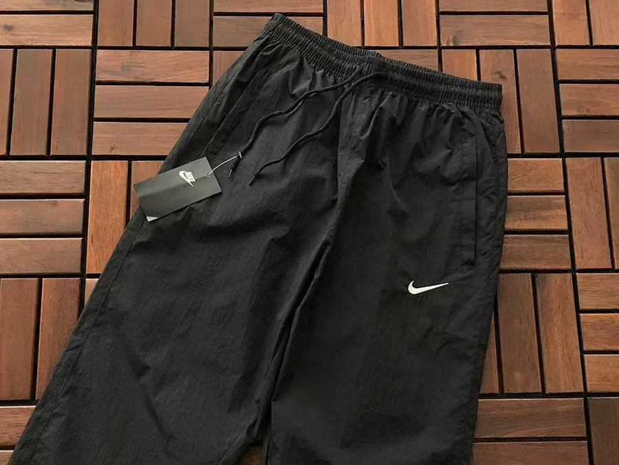 Survêtement Nike Sportswear Re-Issue – Ensemble Veste & Pantalon Nylon