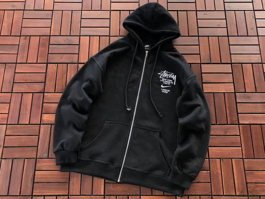 Survêtement Nike x Stüssy – Ensemble Full-Zip Hoodie & Pantalon Fleece SS24
