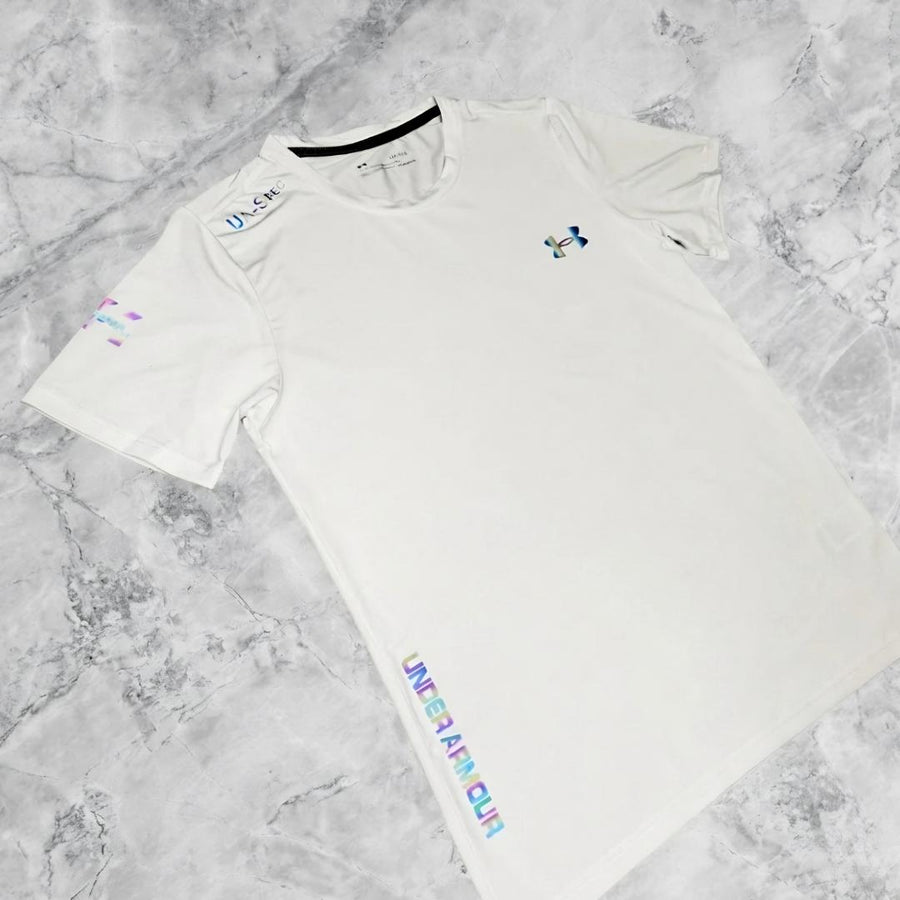 Ensemble Sportif Under Armour Reflective – T-Shirt & Short Blanc