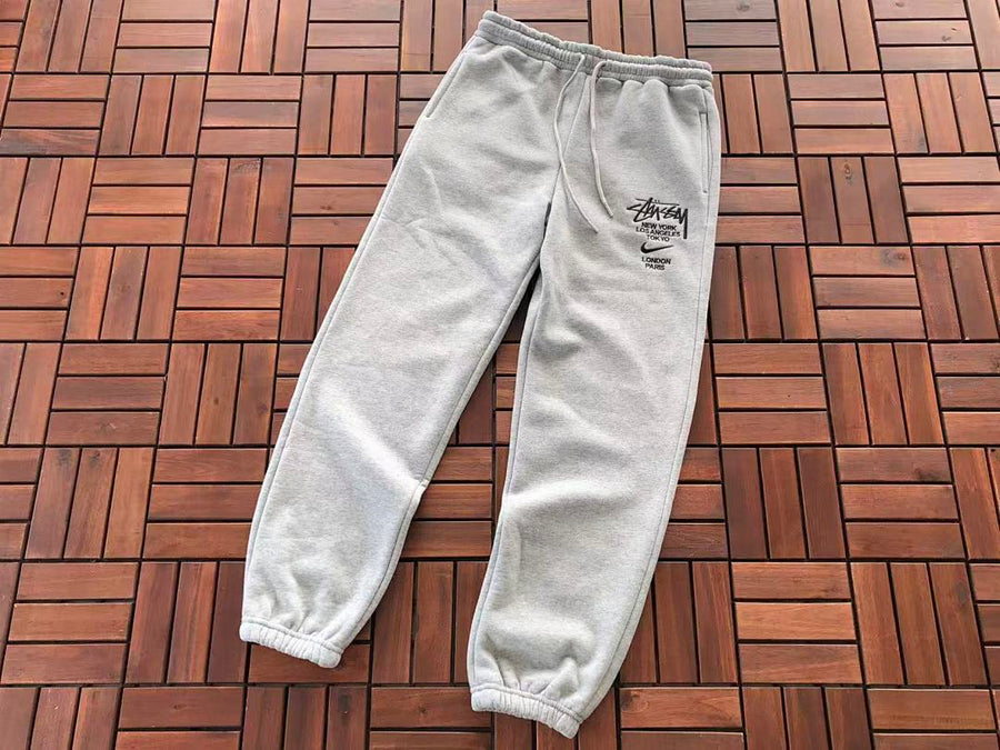 Survêtement Nike x Stüssy – Ensemble Crewneck & Pantalon Fleece SS24
