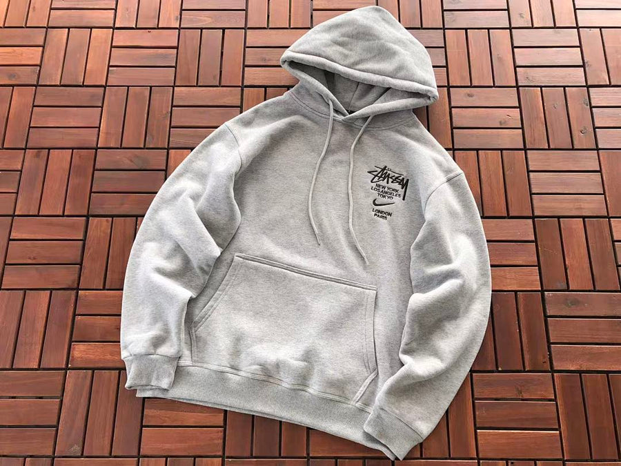 Survêtement Nike x Stüssy – Ensemble Hoodie Zippé & Pantalon Fleece SS24