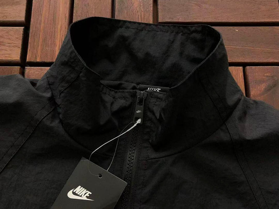 Survêtement Nike Sportswear Re-Issue – Ensemble Veste & Pantalon Nylon