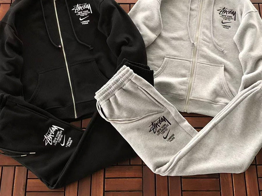 Survêtement Nike x Stüssy – Ensemble Full-Zip Hoodie & Pantalon Fleece SS24