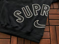 Survêtement Supreme x Nike – Ensemble Crewneck & Pantalon Fleece SS24
