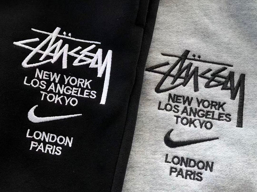 Survêtement Nike x Stüssy – Ensemble Full-Zip Hoodie & Pantalon Fleece SS24