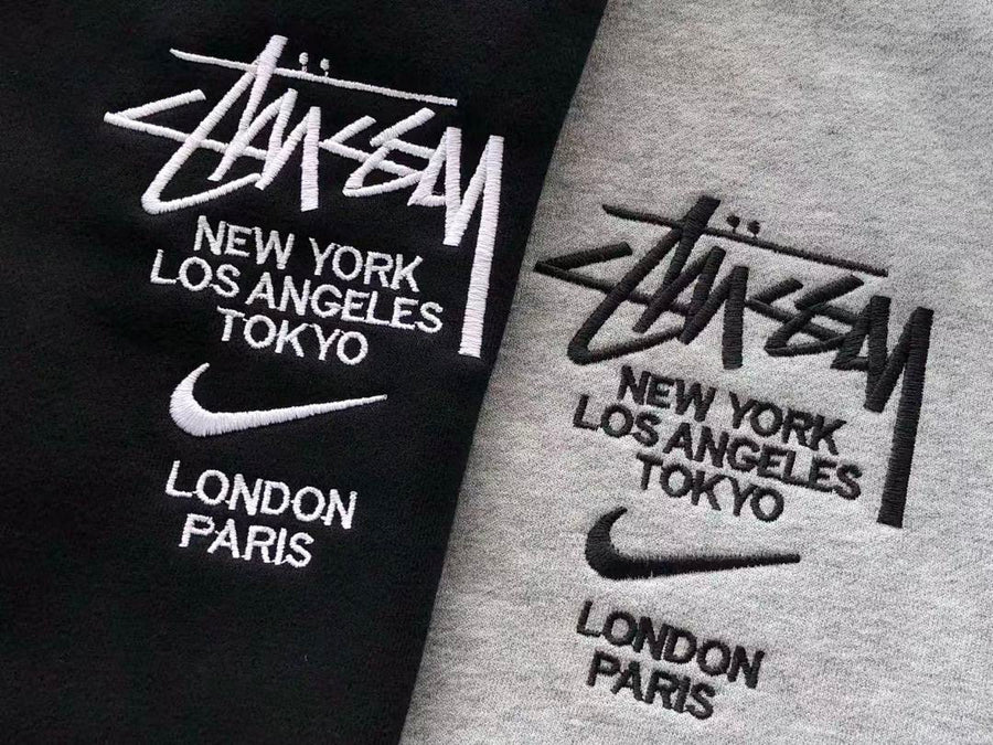 Survêtement Nike x Stüssy – Ensemble Full-Zip Hoodie & Pantalon Fleece SS24