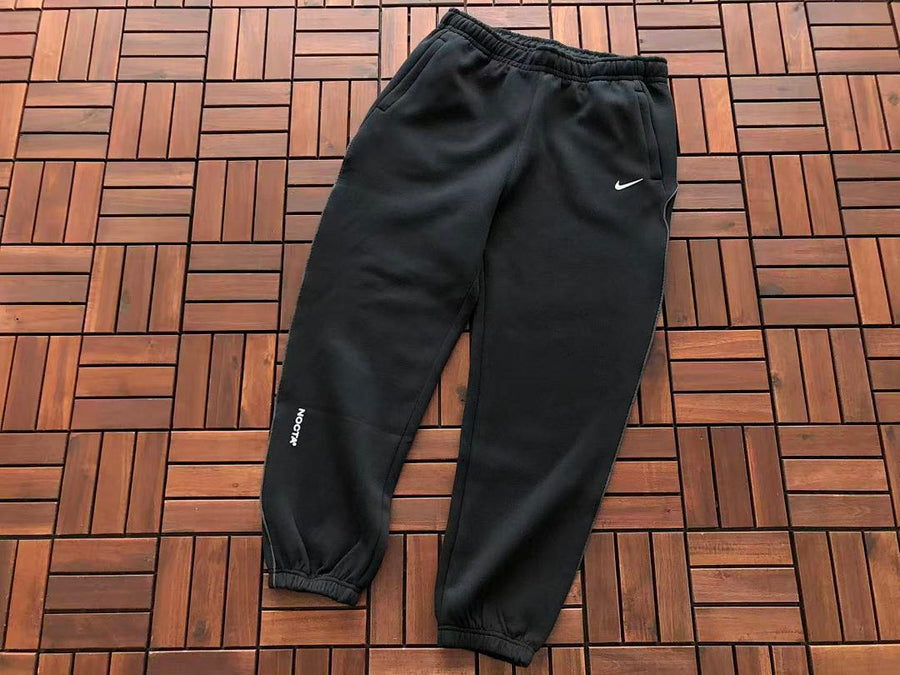 Survêtement Nike x NOCTA Fleece – Ensemble Crewneck & Pantalon