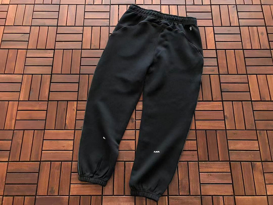 Survêtement Nike x NOCTA Fleece – Ensemble Crewneck & Pantalon