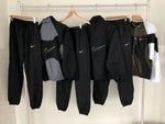 Survêtement Nike Sportswear Re-Issue – Ensemble Veste & Pantalon Nylon 56