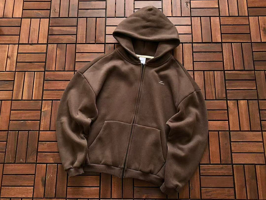 Survêtement Nike Solo Swoosh – Ensemble Hoodie Zippé & Pantalon Fleece