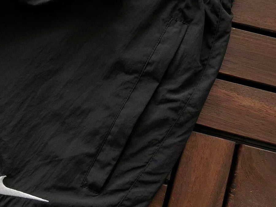 Survêtement Nike Sportswear Re-Issue – Ensemble Veste & Pantalon Nylon