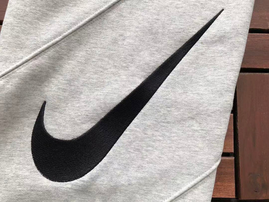 Survêtement Supreme x Nike – Ensemble Hoodie & Pantalon Fleece SS24