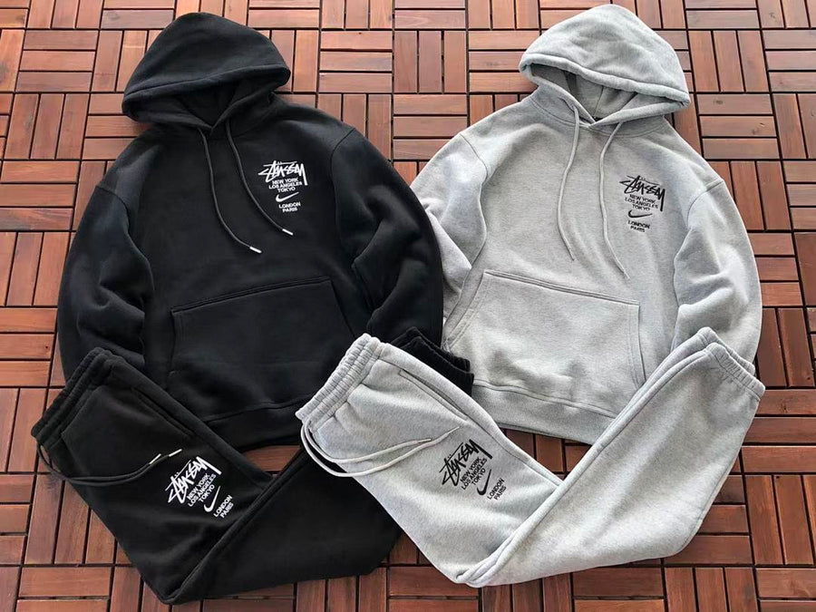 Survêtement Nike x Stüssy – Ensemble Hoodie Zippé & Pantalon Fleece SS24