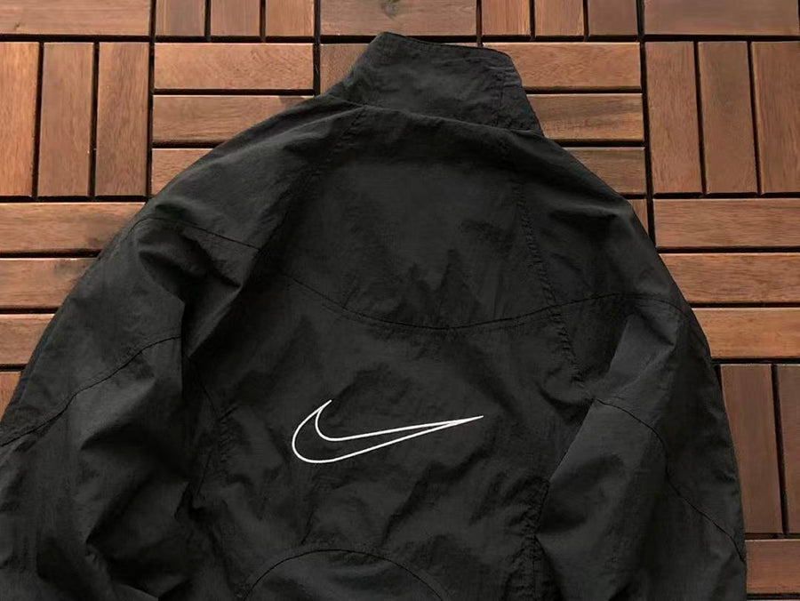 Survêtement Nike Sportswear Re-Issue – Ensemble Veste & Pantalon Nylon