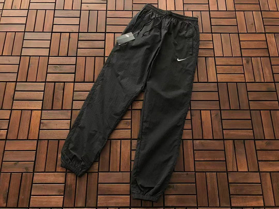 Survêtement Nike Sportswear Re-Issue – Ensemble Veste & Pantalon Nylon