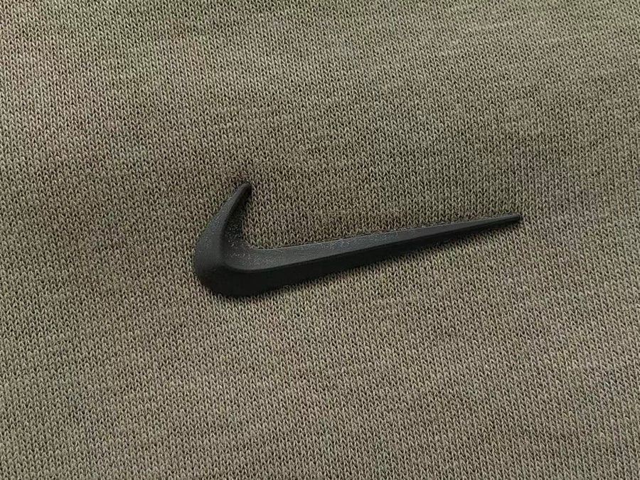 Survêtement Nike Solo Swoosh – Ensemble Hoodie & Pantalon Fleece