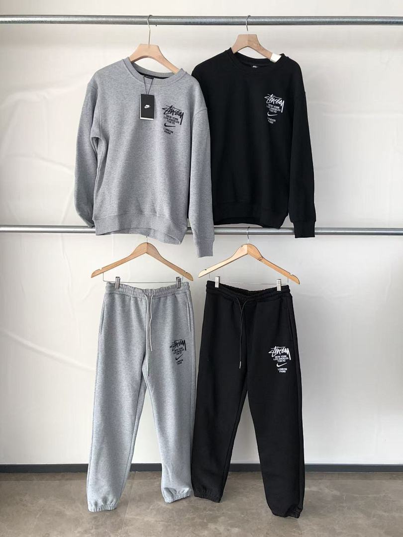 Survêtement Nike x Stüssy – Ensemble Crewneck & Pantalon Fleece SS24