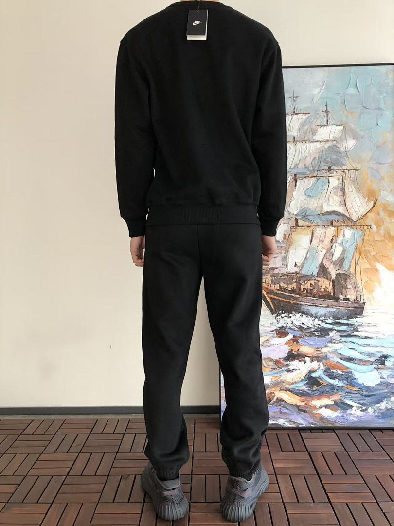 Survêtement Nike x Stüssy – Ensemble Crewneck & Pantalon Fleece SS24