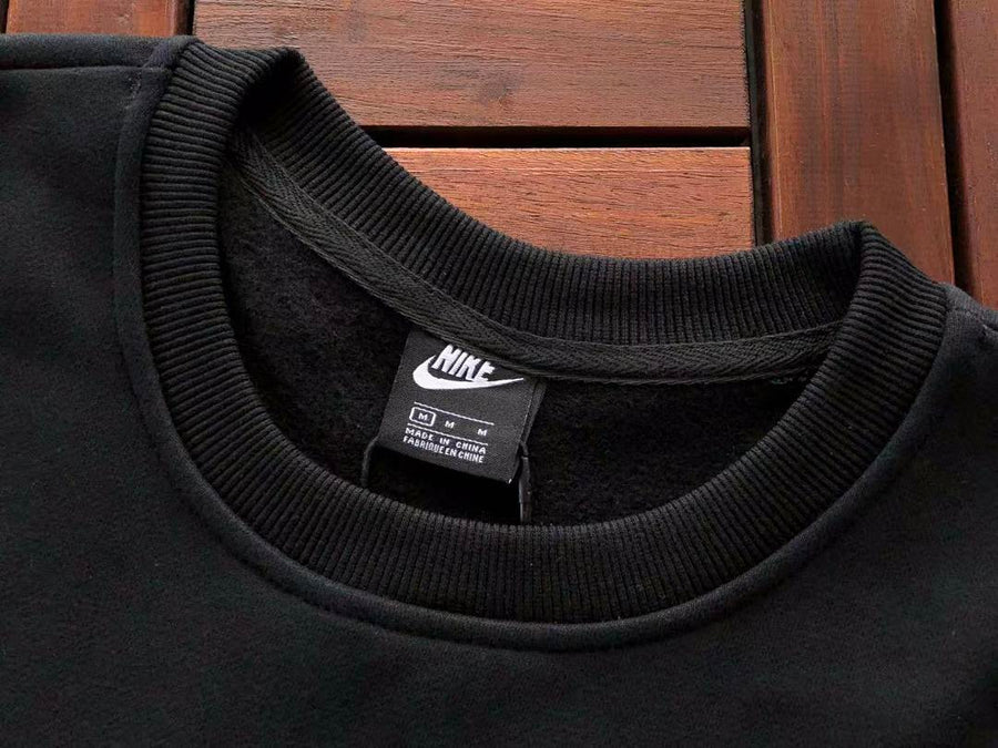 Survêtement Nike x Stüssy – Ensemble Crewneck & Pantalon Fleece SS24